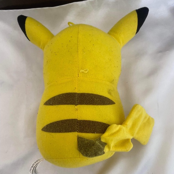 Pikachu Pokémon - Picture 3 of 3